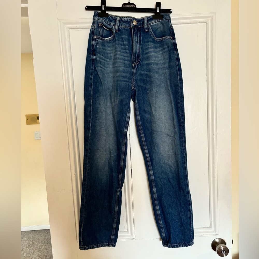 Classic Guess Blue Mom Jeans